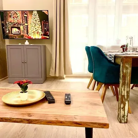 Design Jojo, Old Town, Balcony, Ac Apartmán Bratislava